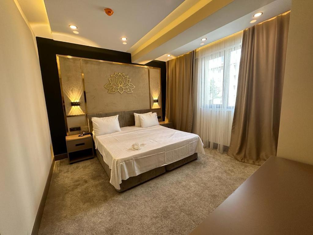 Istanblu Hotel Atasehir Стамбул Экстерьер фото