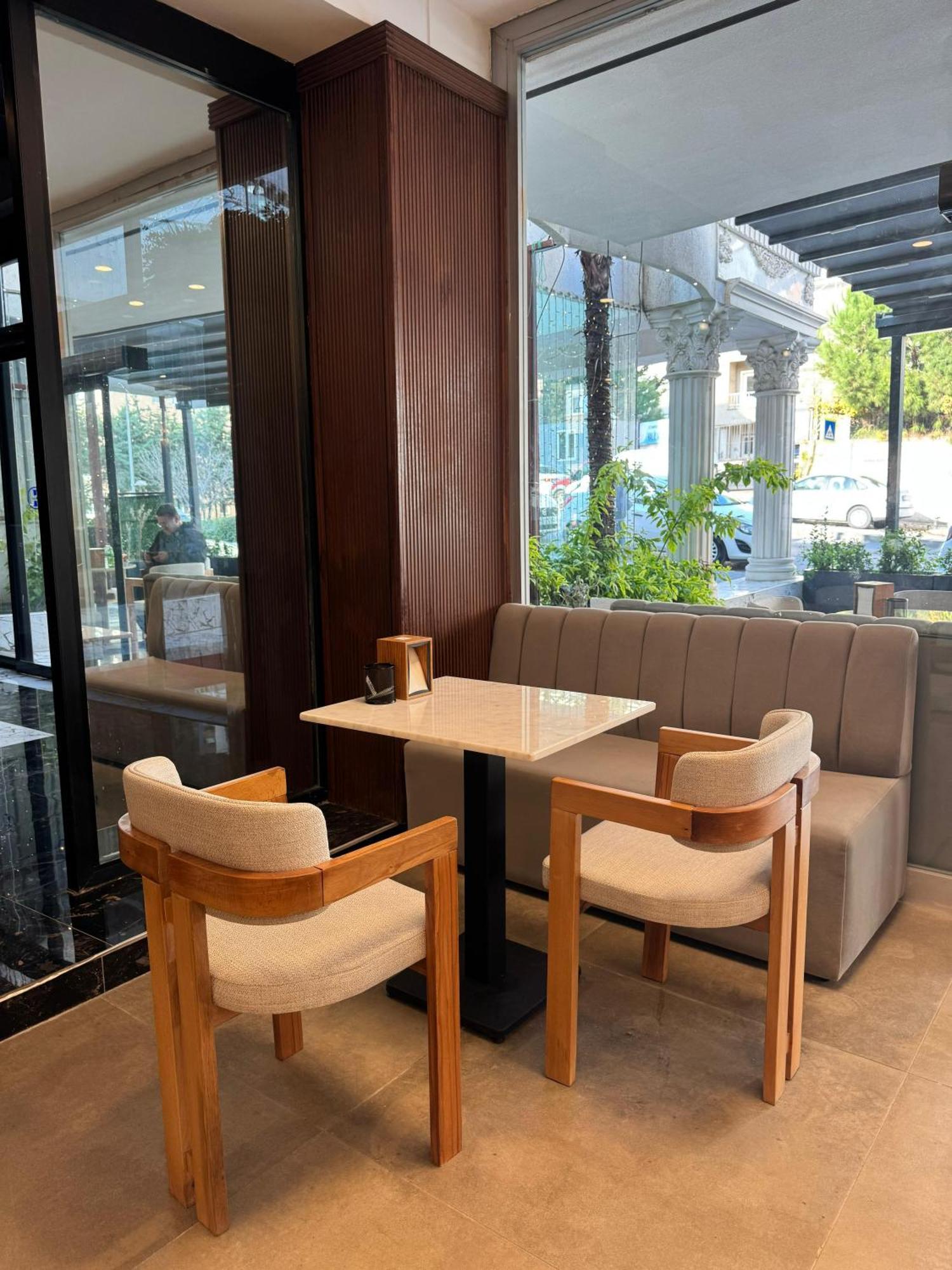 Istanblu Hotel Atasehir Стамбул Экстерьер фото