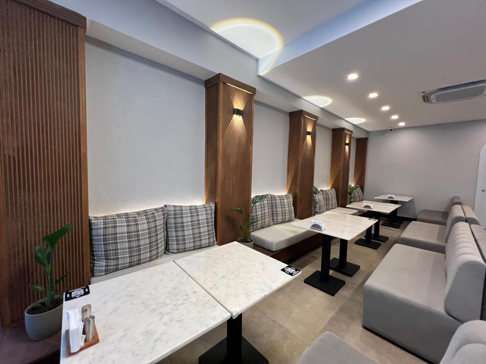 Istanblu Hotel Atasehir Стамбул Экстерьер фото